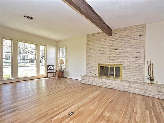 4th image of 3005 Glenview Ave