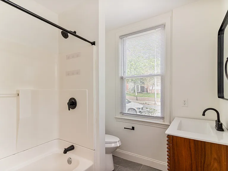 169 Waterman St #2 — Photo 7