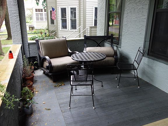 2nd image of 529 Laurel Ave
