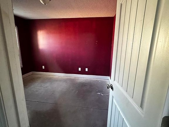 3rd image of 316 Starky Drive