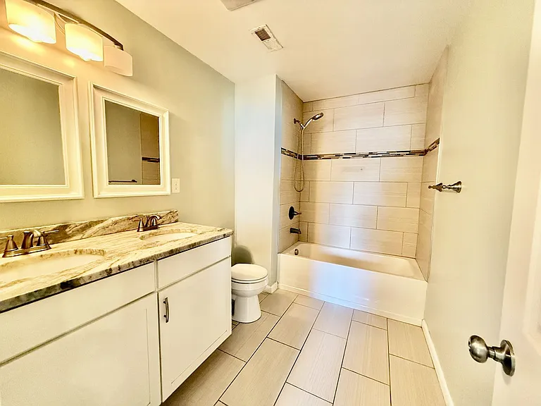 4205 Dartmouth St — Photo 13