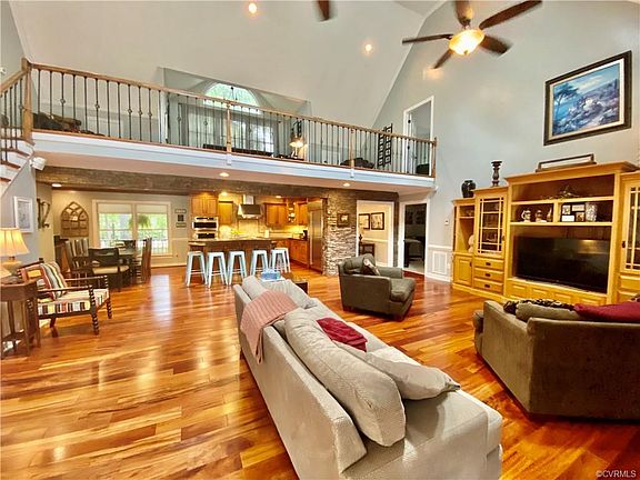 2nd image of 13071 Auburn Mill Ln
