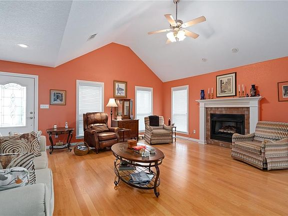 3rd image of 2307 River Vista Dr