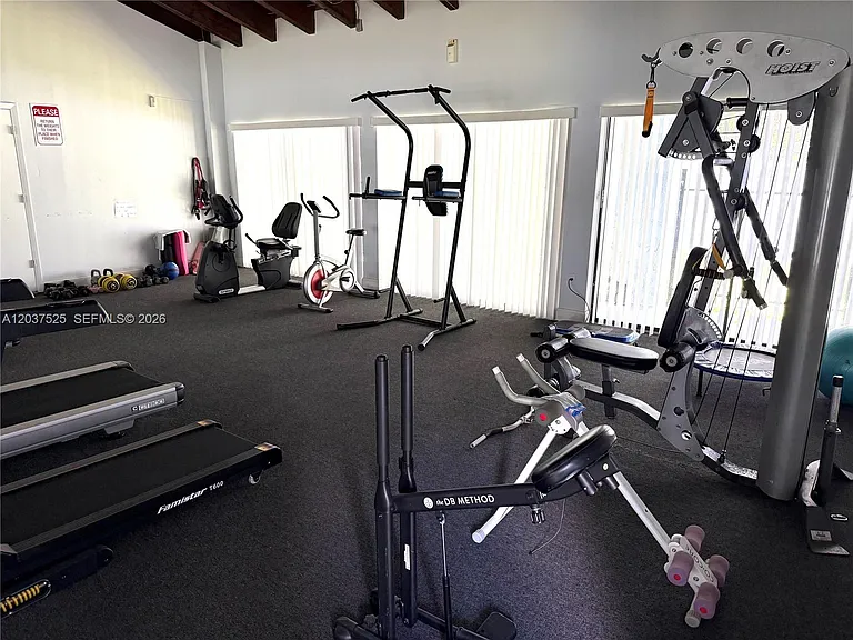 9440 Fontainebleau Blvd #406 — Photo 13