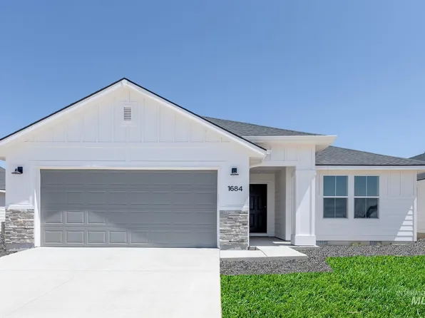 1684 SW Besra Dr, Mountain Home, ID 83647