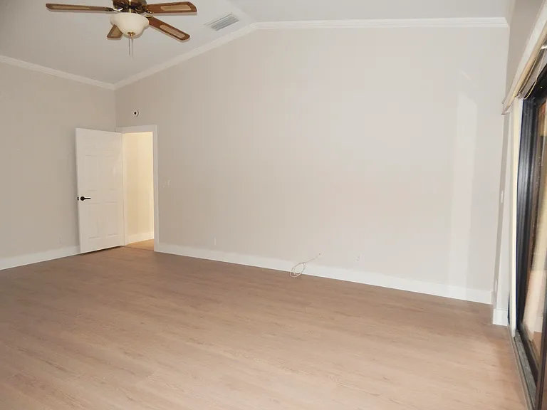 22864 Marbella Cir — Photo 17