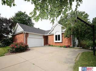 6911 Crooked Creek Ct, Lincoln, NE 68516