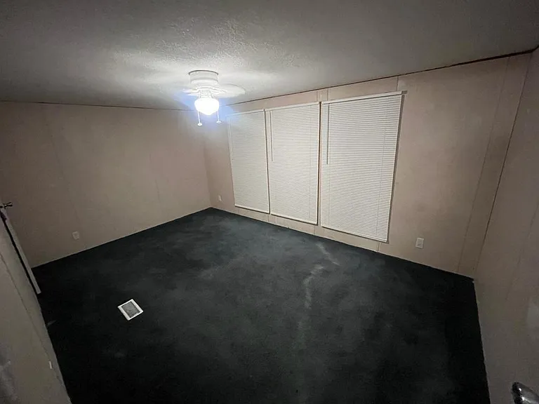 1719 Western Ave — Photo 17
