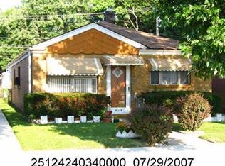 10228 S Crandon Ave, Chicago, IL