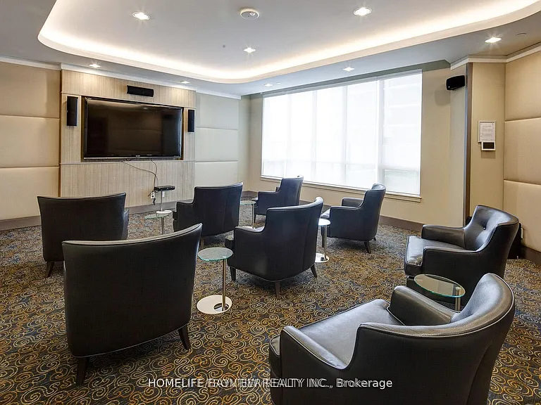 7167 Yonge St #1212 — Photo 35