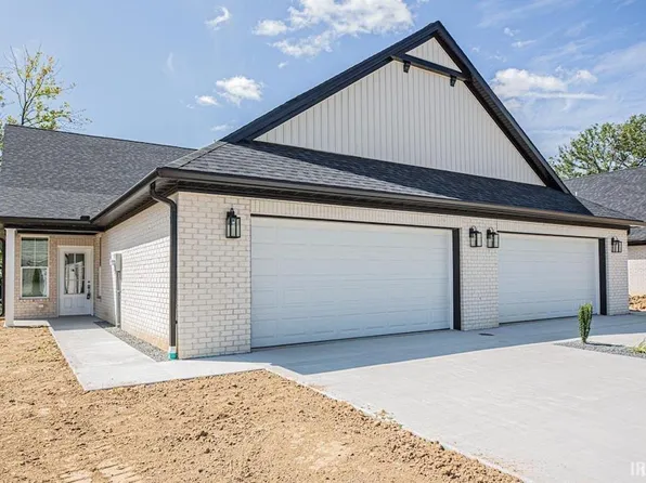 8635 Pebble Creek Dr, Newburgh, IN 47630