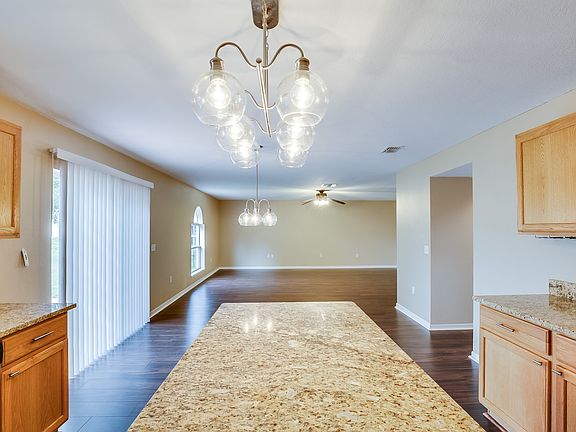 3rd image of 3219 Bellericay Ln