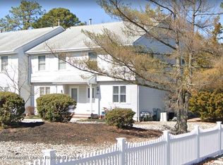 2112 Adams Ave APT 16, Toms River, NJ 08753