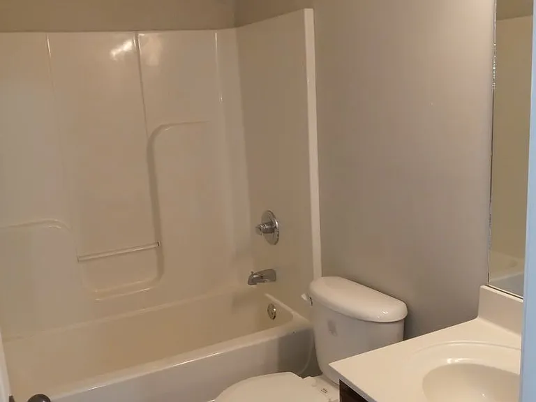 1732 Thistlewood Dr #D — Photo 6