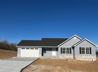 109 Lake Hollow Ct, Labadie, MO 63055