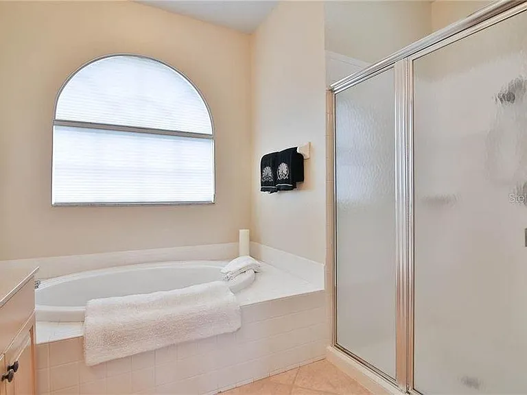 8920 Grey Oaks Ave — Photo 17