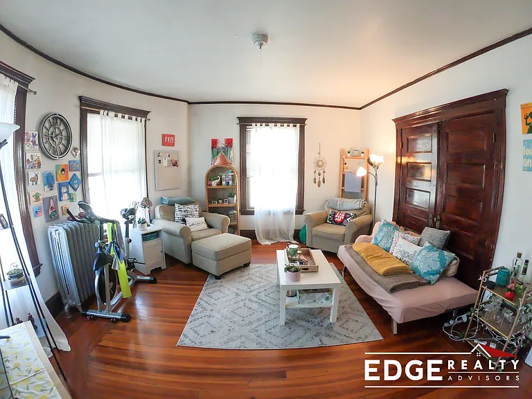 324 Faneuil St #3 — Photo 1
