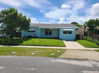 291 SW 9th St, Dania, FL 33004