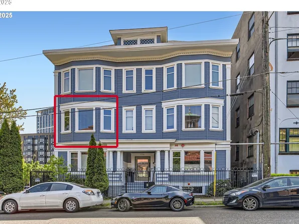 1714 NW Couch St APT 7, Portland, OR 97209