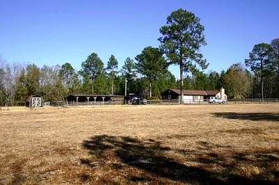 3rd image of 24 Acorn Ln