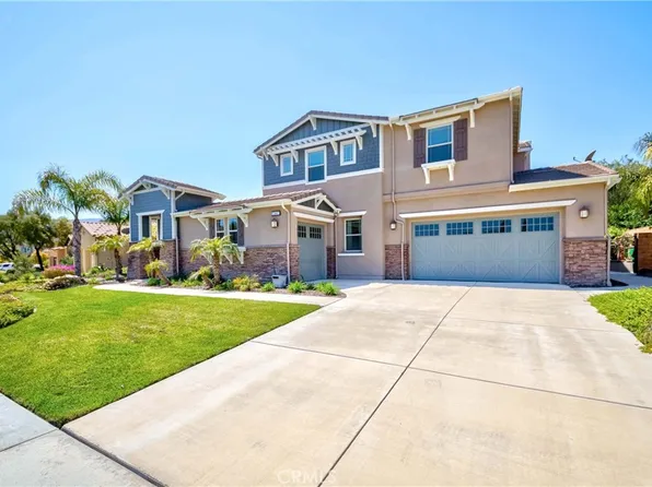 22407 Leisure Dr, Corona, CA 92883