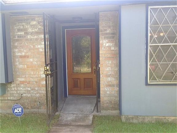 2nd image of 12118 Wood Bayou Dr