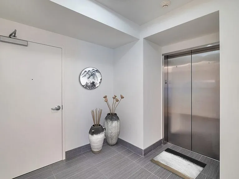 1920 4th Ave #810 — Photo 5