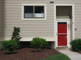 110 Sandy Point Rd, Old Saybrook, CT 06475