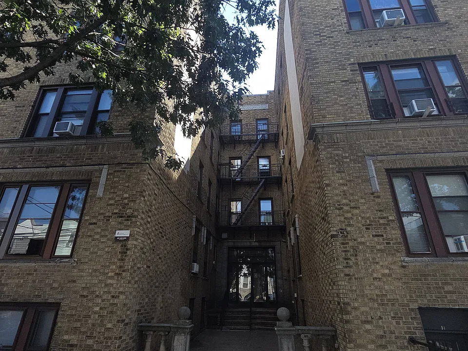 650 Palisade Ave