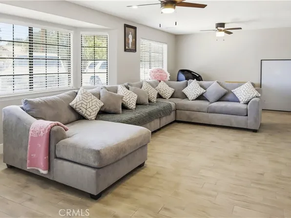 8755 Lassen Ave, Hesperia, CA 92345