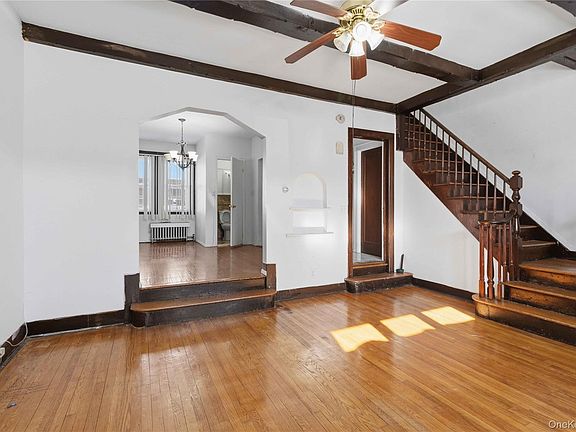3rd image of 202-07 109th Avenue