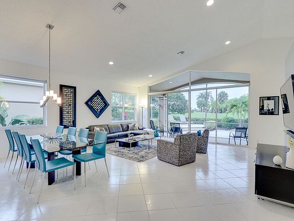 3rd image of 4337 Kensington Park Way