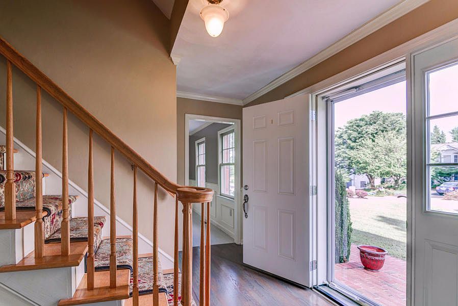 1515 Ashley Dr, Salem, VA 24153 | Zillow
