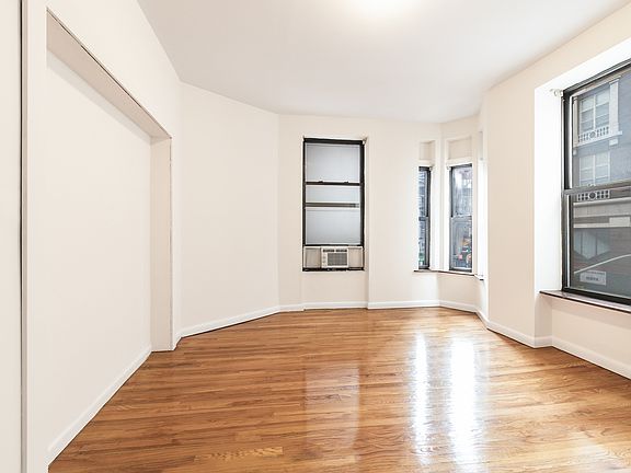 4th image of 150 E 87th St APT 2A