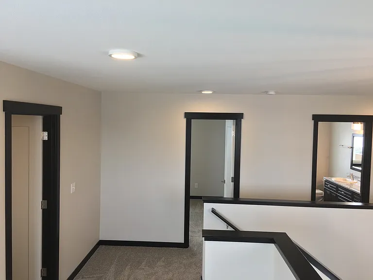 2300 N Landon Ln — Photo 21