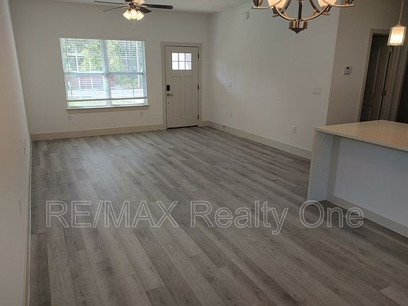 4th image of 7820 N Sarazen Dr
