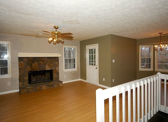 5th image of 1800 Chantilly Ct