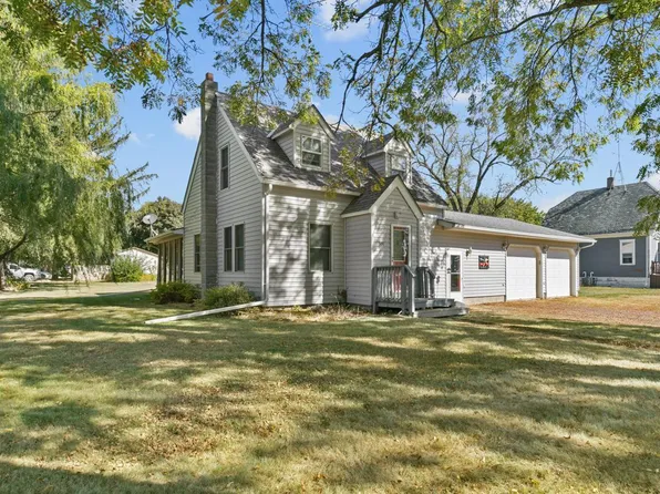 301 E Woodman St, Jeffers, MN 56145