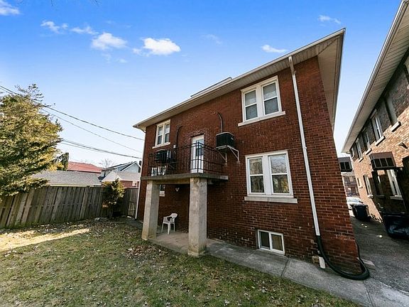 4th image of 344 Partington Ave #1A