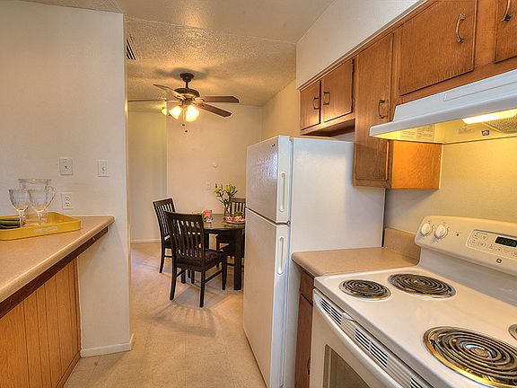 5th image of 6020 Kathryn Ave SE #17