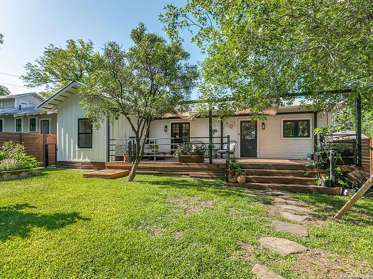 627 W Lynwood Ave — Photo 25