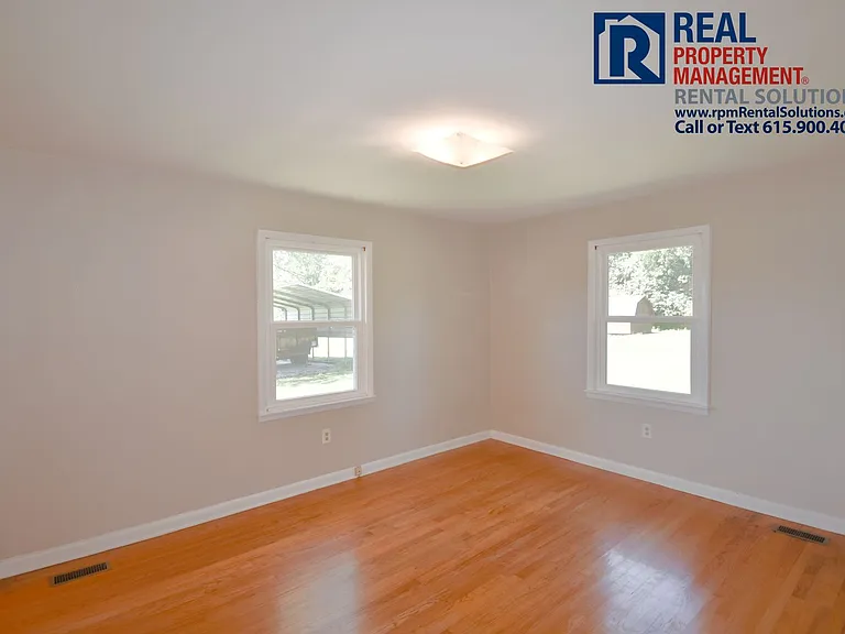 1460 Compton Rd — Photo 14
