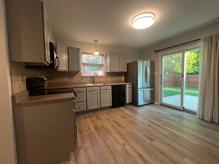 6635 W Odessa Way — Photo 33
