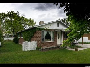 956 E Sego Lily Dr, White City, UT 84094