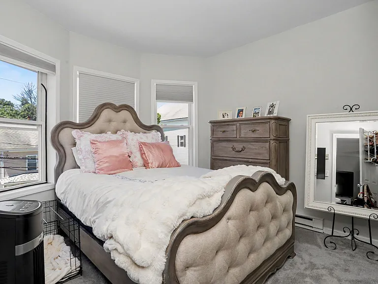 2 S New St #3 — Photo 11