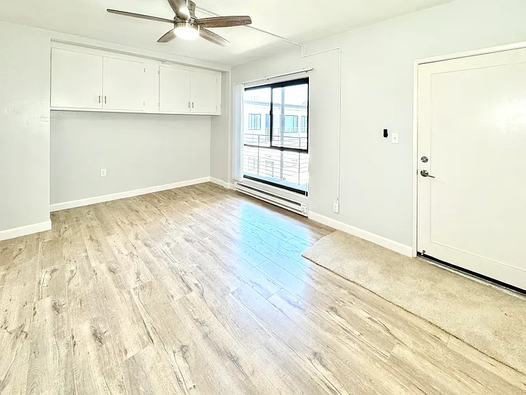 21111 Wood Ave #A — Photo 13