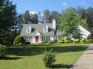 135 Lismore Ct, Tyrone, GA 30290