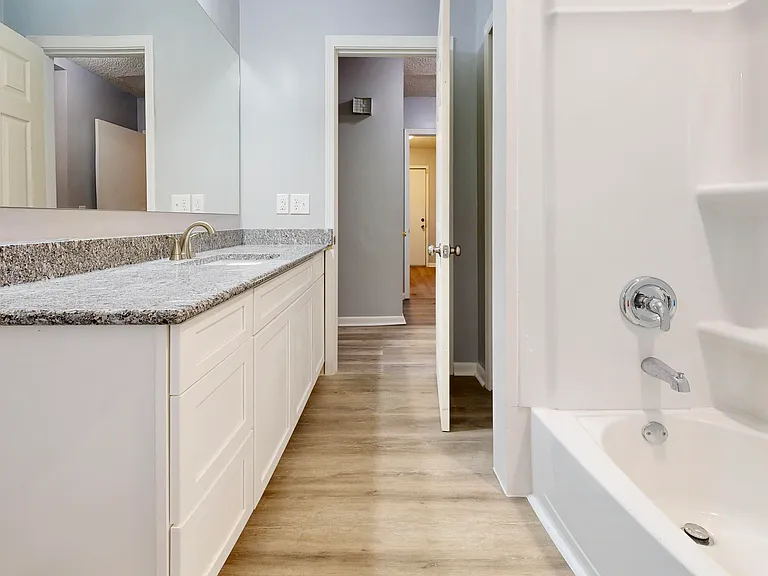 1001 Darling Ave — Photo 24