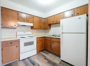 5600 Cheviot Rd #11, Cincinnati, OH 45247