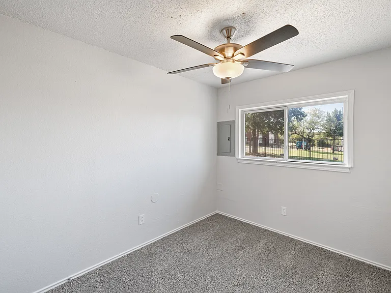 2540 Avenue H #2540 — Photo 4